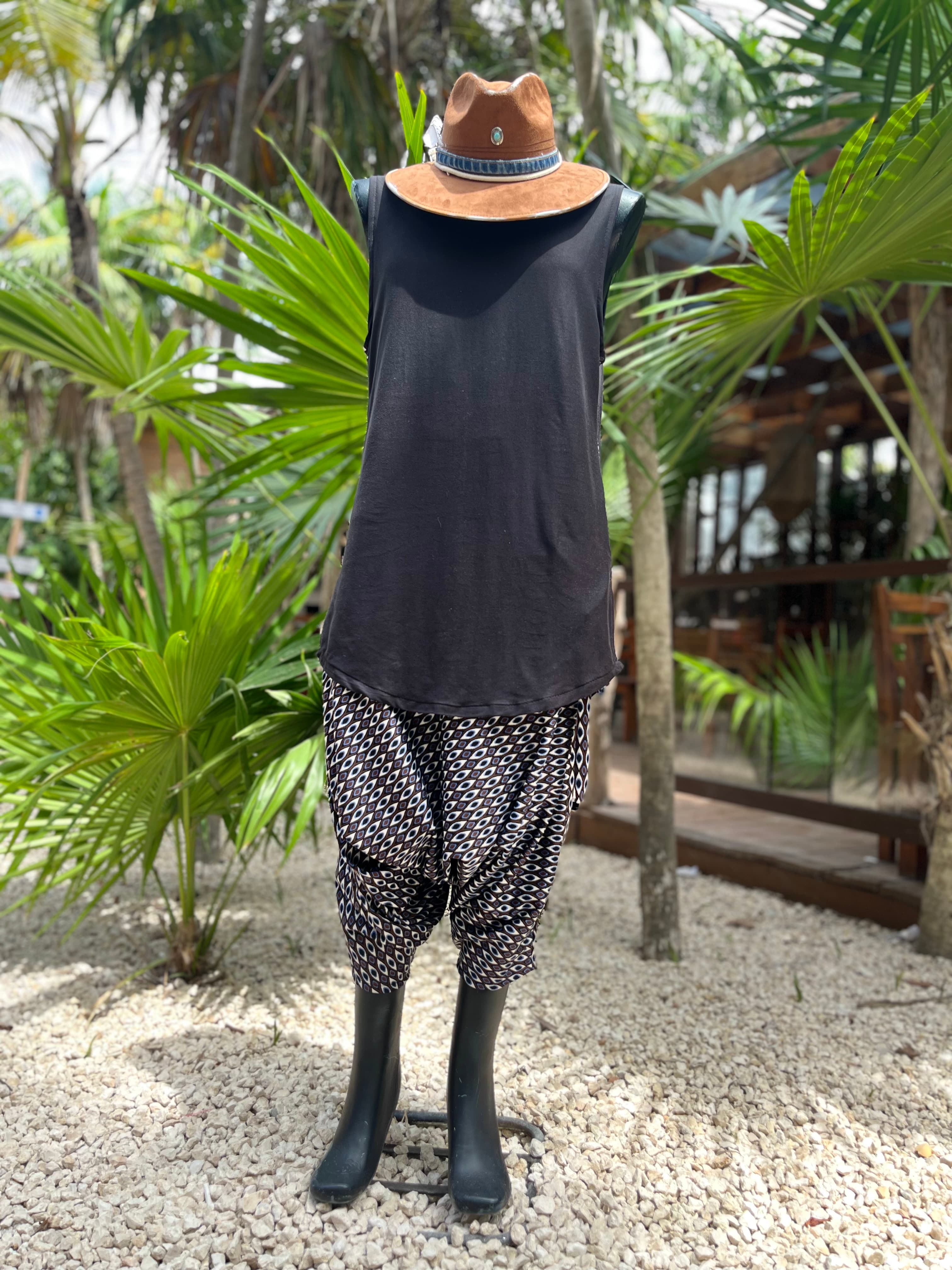 Pantalón Capri Ojos Azules